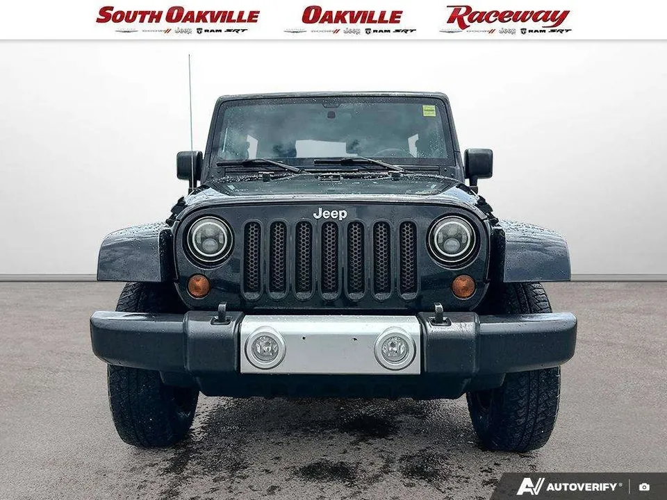 Jeep Wrangler Unlimited 2011 photo 2