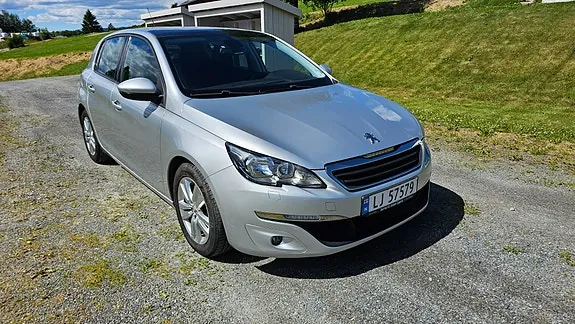 Peugeot 308 2015 photo 2