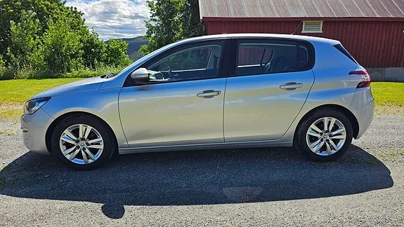 Peugeot 308 2015 photo 5