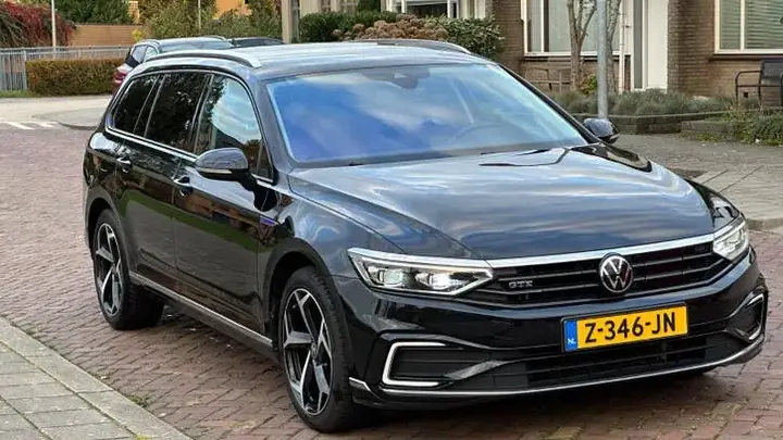 Volkswagen Passat 2020 photo 2