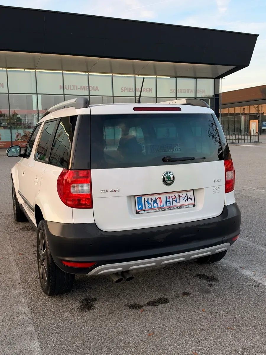 Skoda Yeti 2013 photo 3