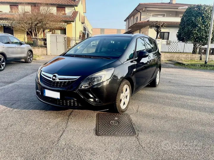 Opel Zafira 2013 photo 3