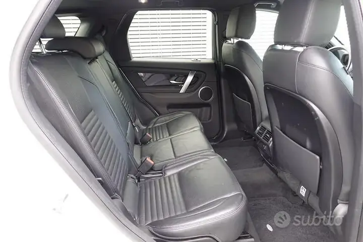 Land Rover Discovery Sport 2019 photo 5