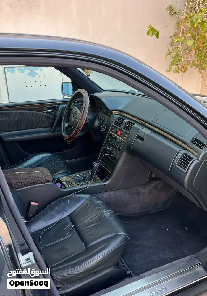 Mercedes-Benz E 400 1997 photo 4