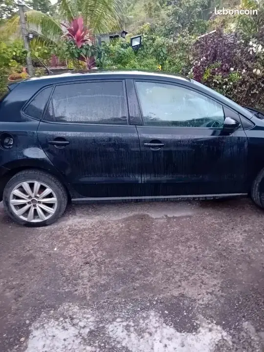 Volkswagen Polo 2011 photo 3