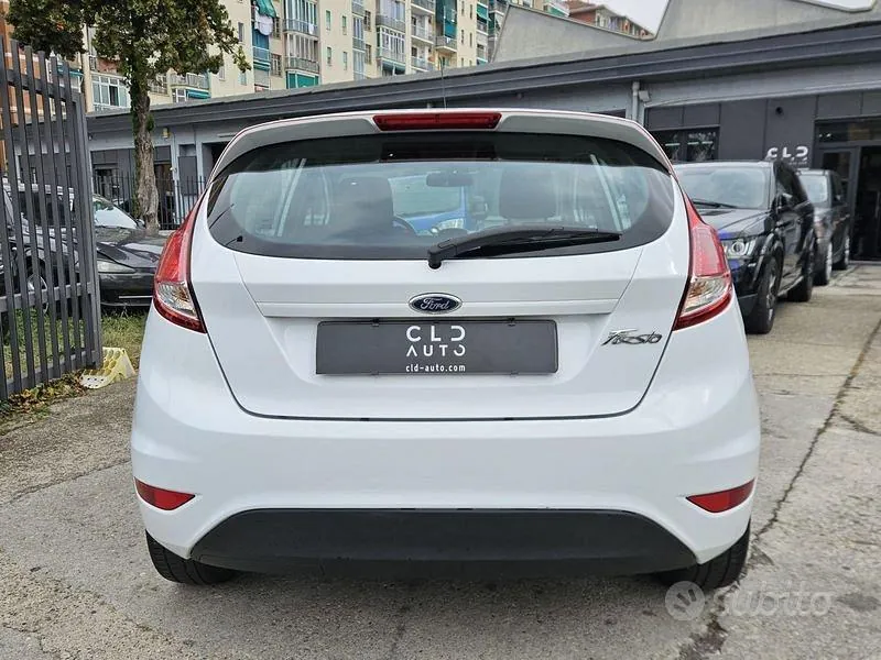 Ford Fiesta 2015 photo 5