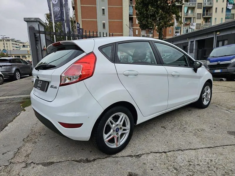 Ford Fiesta 2015 photo 4