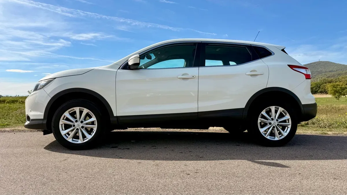 Nissan Qashqai 2014 photo 3