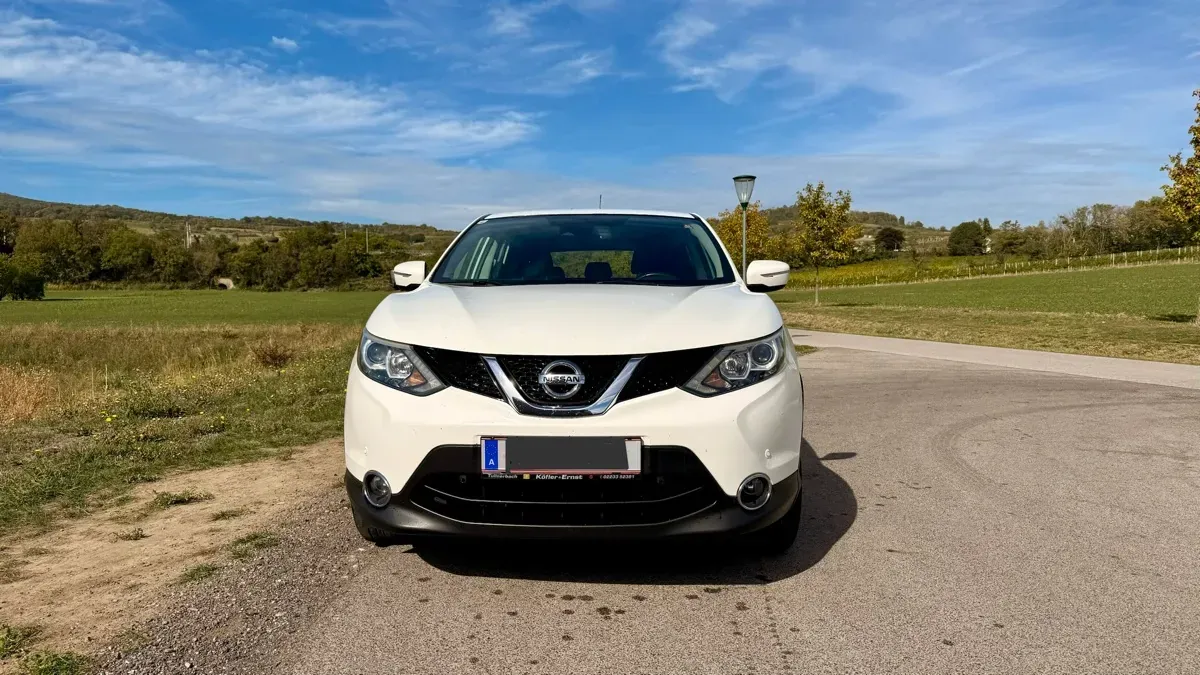 Nissan Qashqai 2014 photo 2