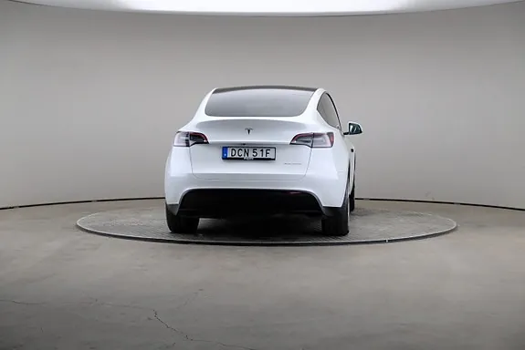 Tesla Model Y 2024 photo 5
