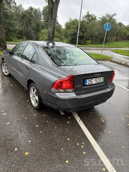 Volvo S60 2002 photo 2