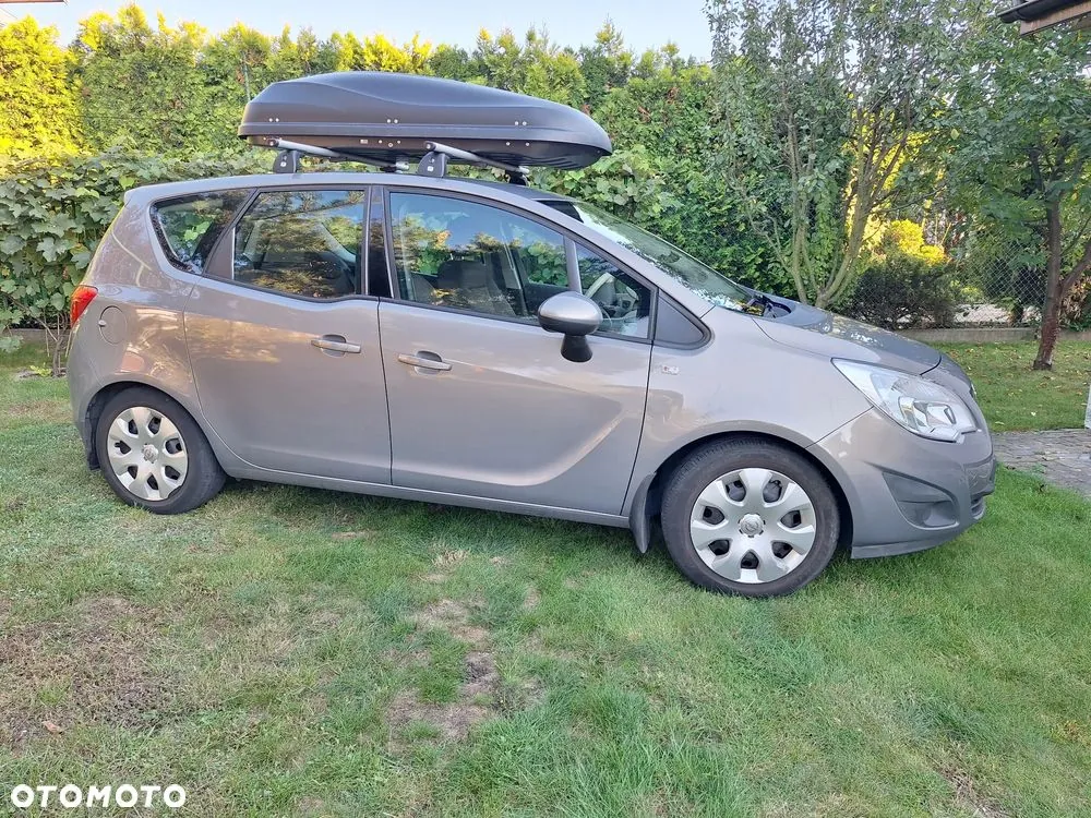 Opel Meriva 2012 photo 2