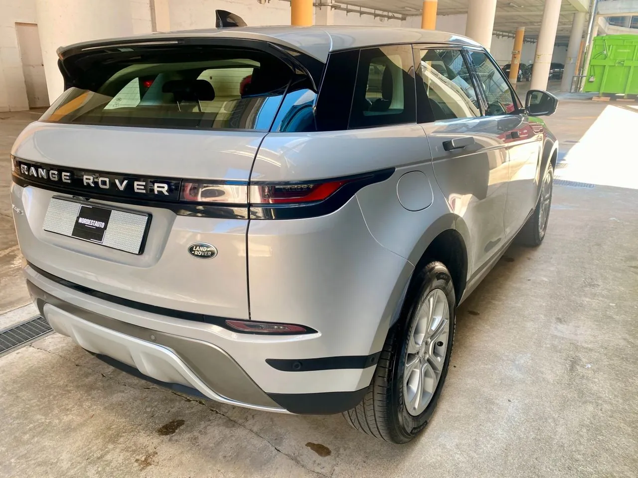 Land Rover Range Rover Evoque 2021 photo 4