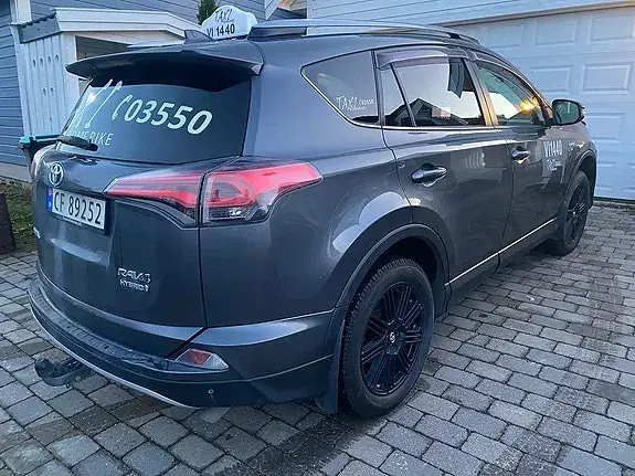 Toyota Rav4 2017 photo 3