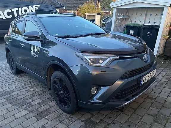 Toyota Rav4 2017 photo 2