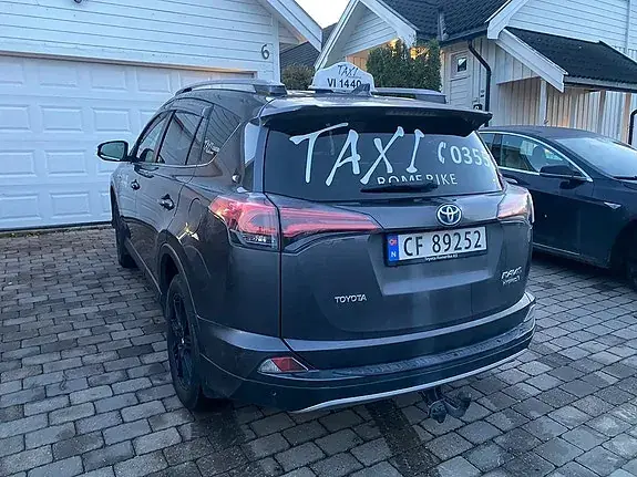 Toyota Rav4 2017 photo 4