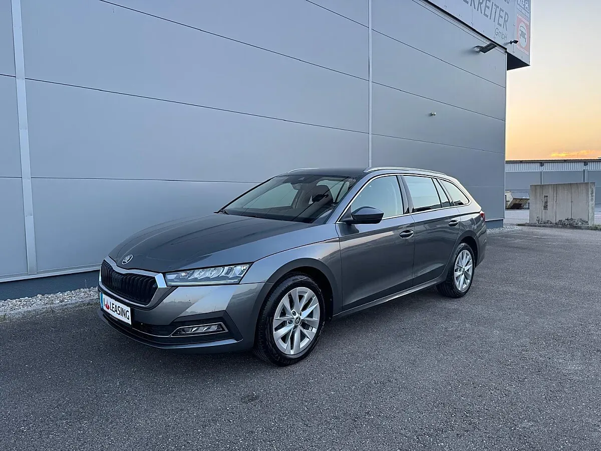 Skoda Octavia 2022 photo 3