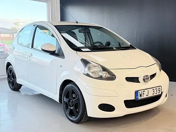 Toyota Aygo 2010 photo 3