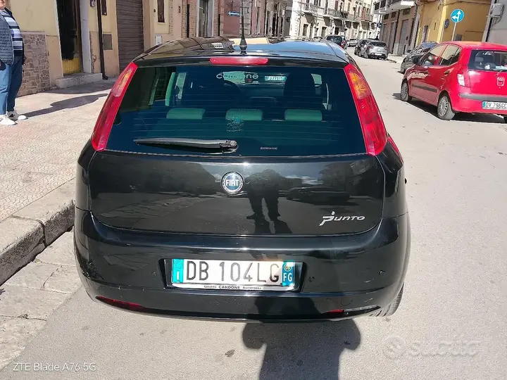 Fiat Grande Punto 2006 photo 3