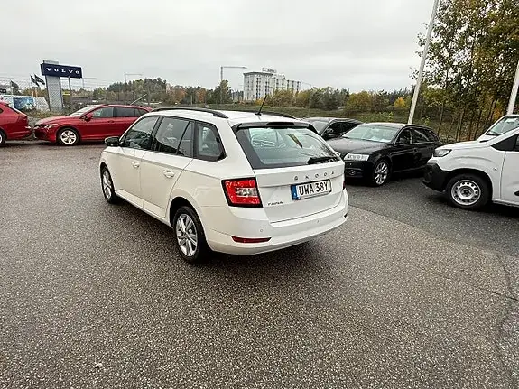 Skoda Fabia 2021 photo 3