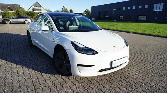 Tesla Model 3 2020 photo 3