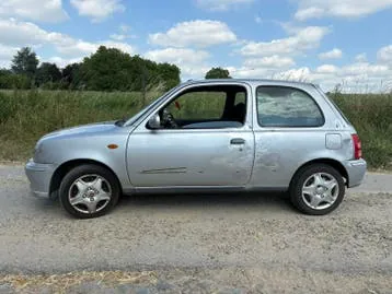 Nissan Micra photo 3