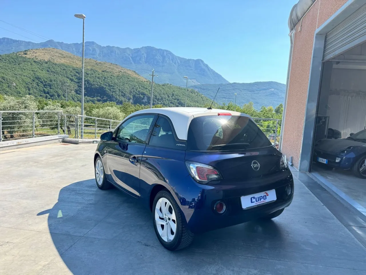 Opel Adam