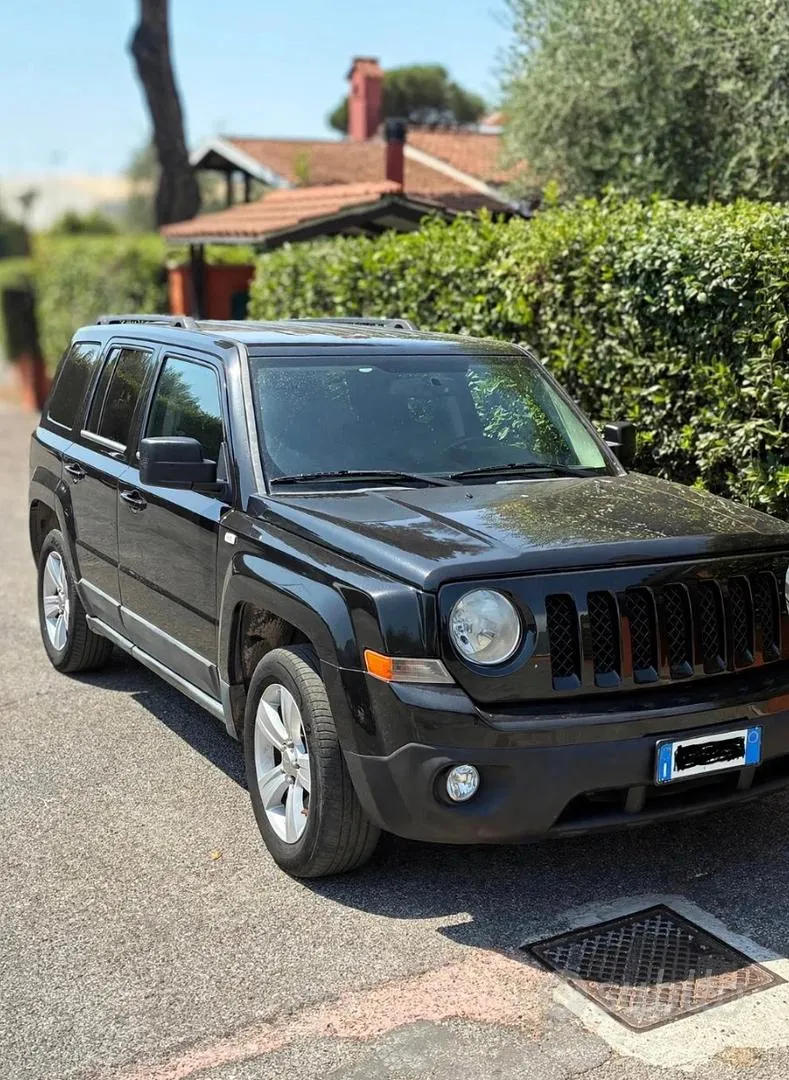 Jeep Patriot 2011 photo 2