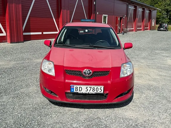 Toyota Auris 2008 photo 2