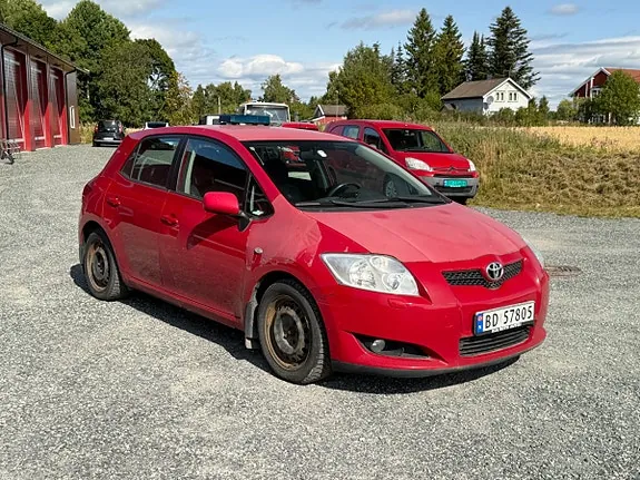Toyota Auris 2008 photo 3