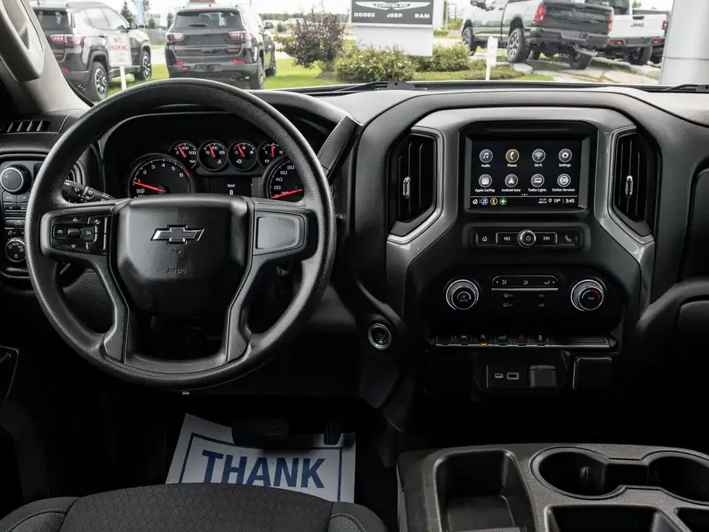 Chevrolet Silverado 1500 2022 photo 3