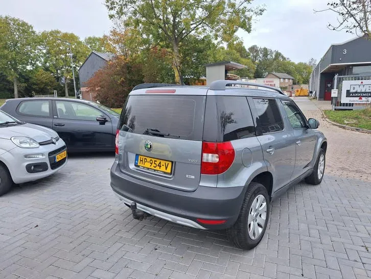 Skoda Yeti 2011 photo 3