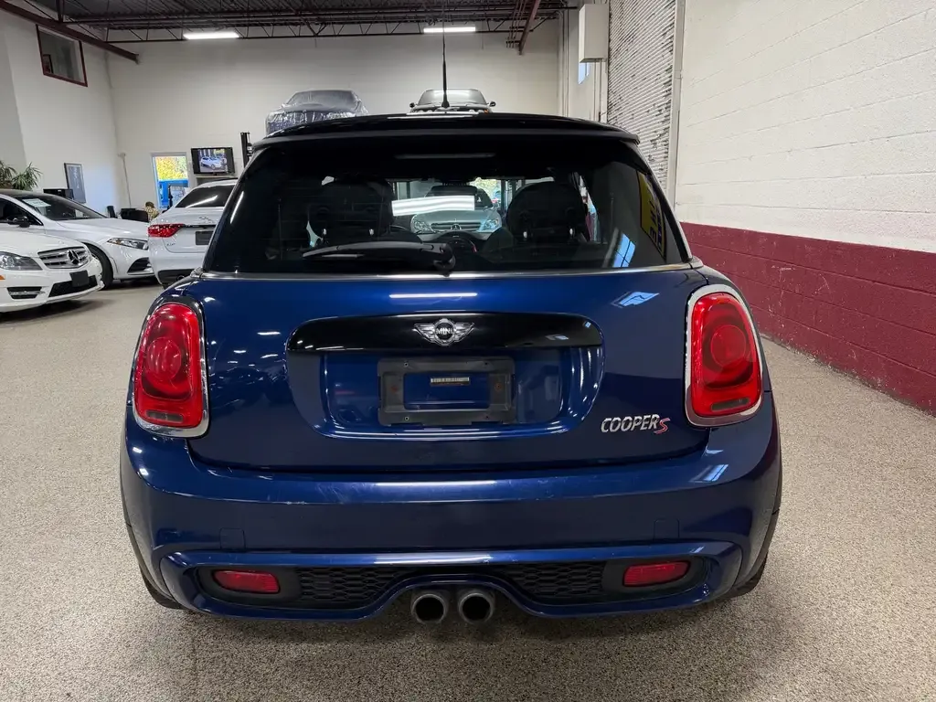 Mini 3 Door 2015 photo 4