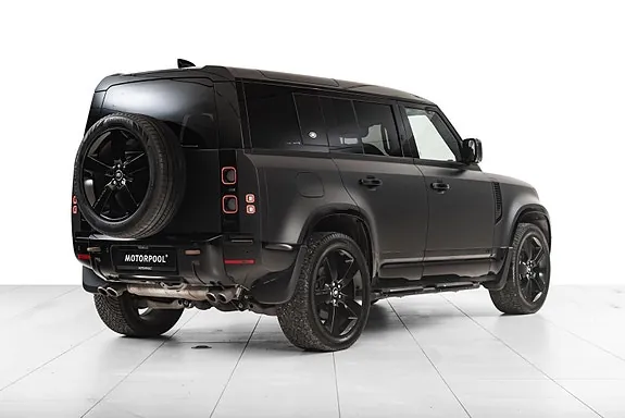 Land Rover Defender 110 2023 photo 2