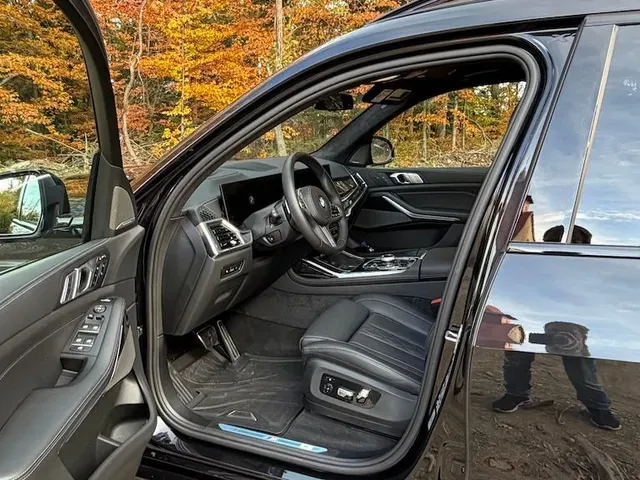 BMW X7 2026 photo 4
