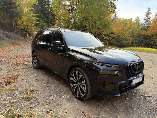 BMW X7 2026 photo 3