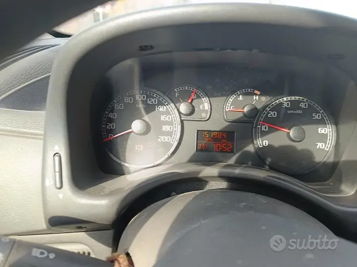 Fiat Punto 2003 photo 4