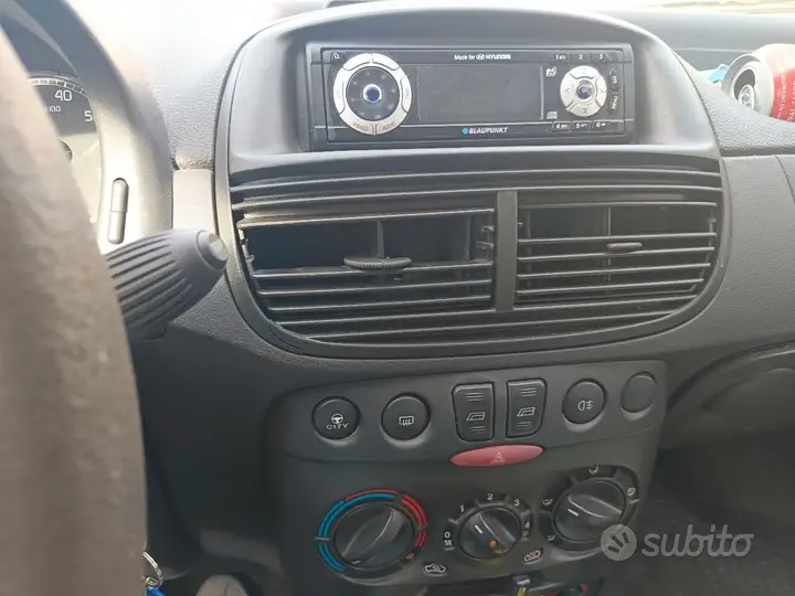 Fiat Punto 2003 photo 5