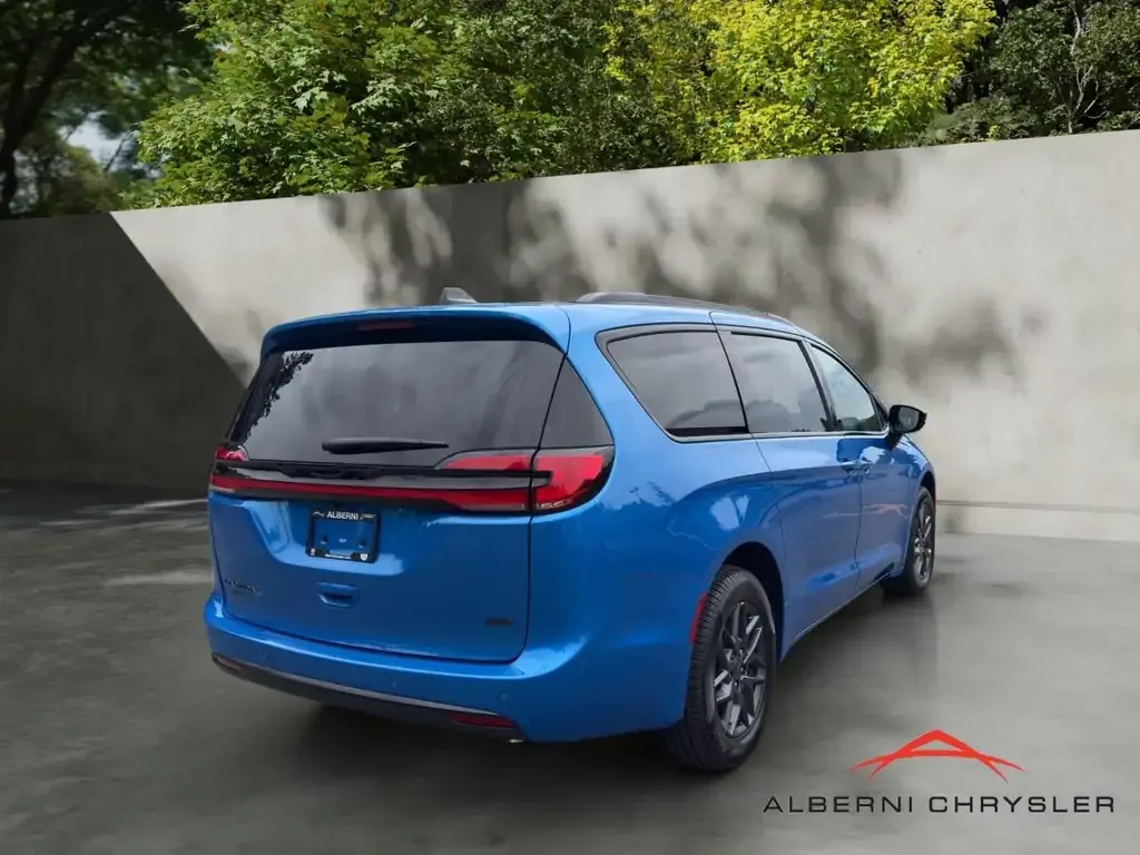 Chrysler Pacifica 2027 photo 5