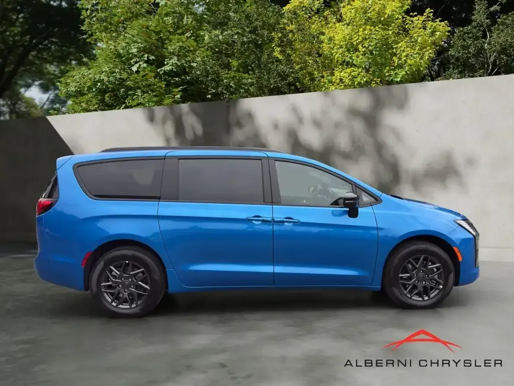 Chrysler Pacifica 2027 photo 4