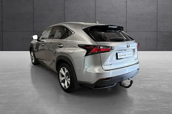 Lexus Nx300H 2017 photo 3