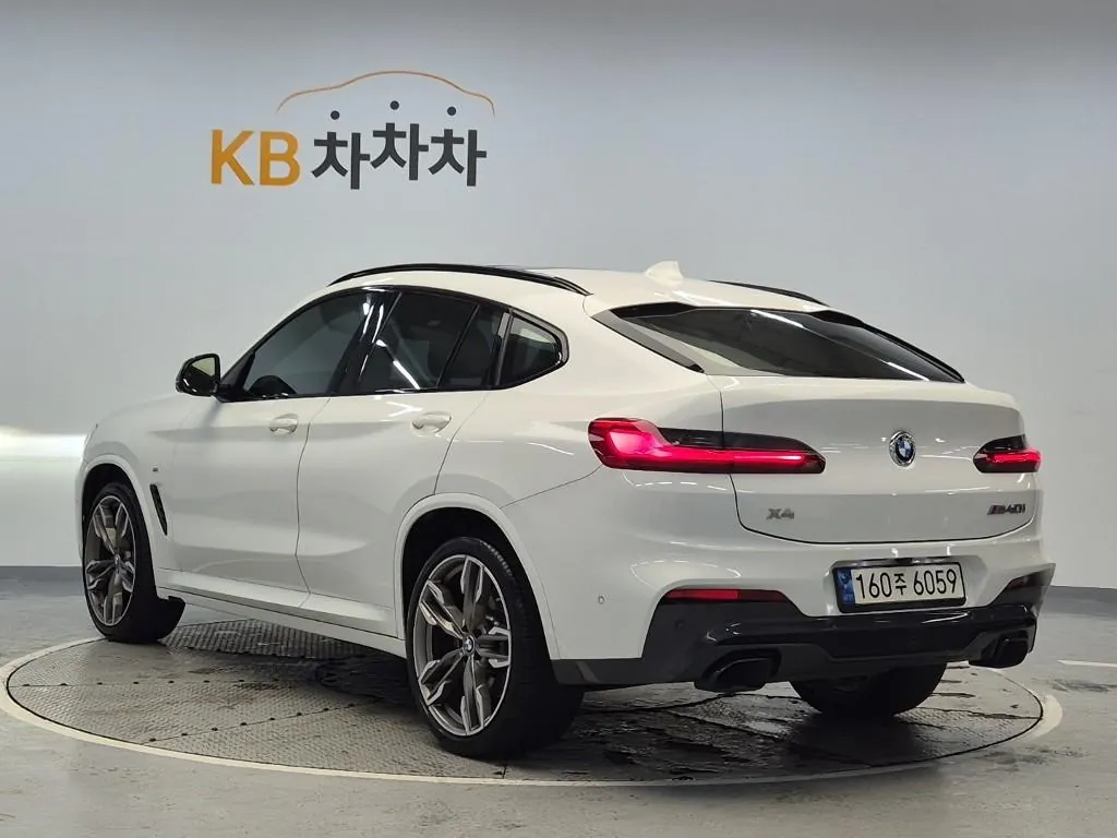 BMW X4 2021 photo 2