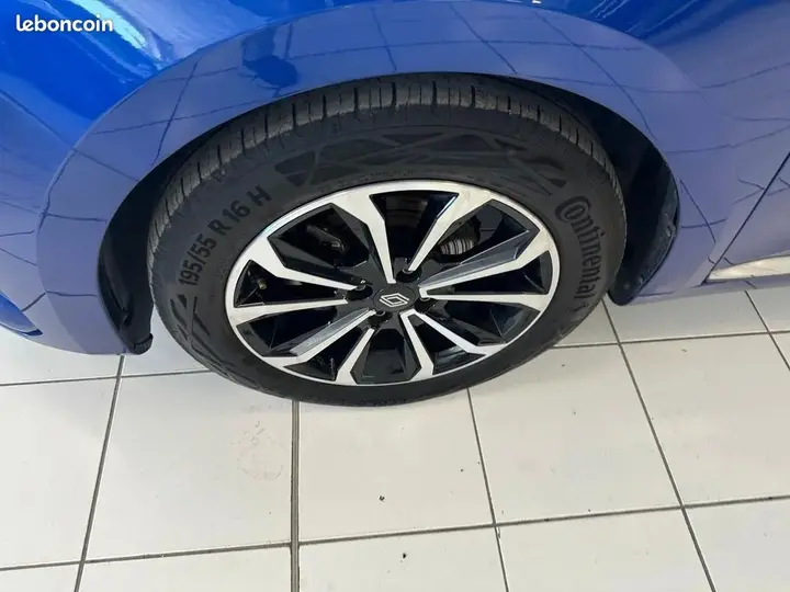 Renault Clio 2024 photo 4