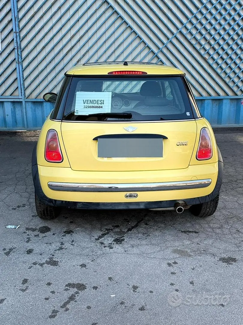 Mini One 2003 photo 2