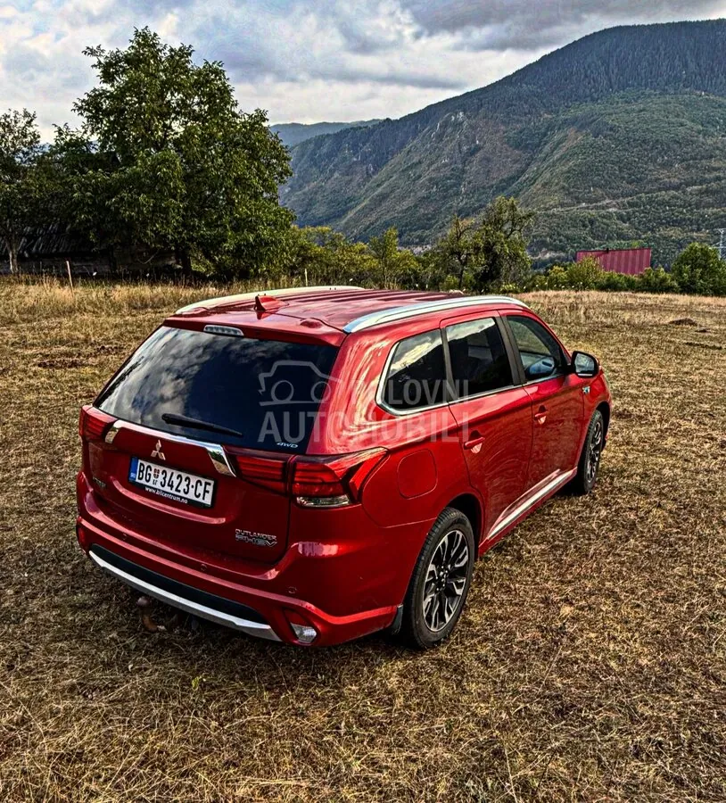 Mitsubishi Outlander 2016 photo 4