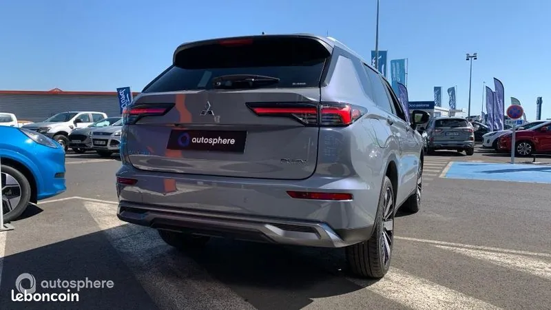 Mitsubishi Outlander 2025 photo 5