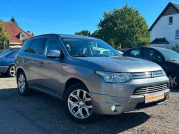 Mitsubishi Outlander 2013 photo 2