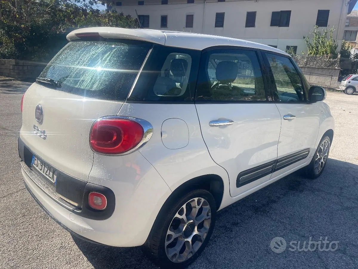 Fiat 500L 2013 photo 5