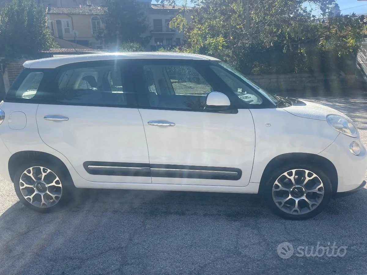 Fiat 500L 2013 photo 4