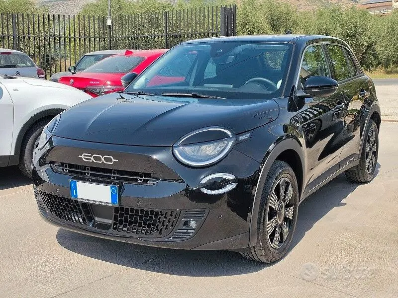 Fiat 600 2025 photo 2